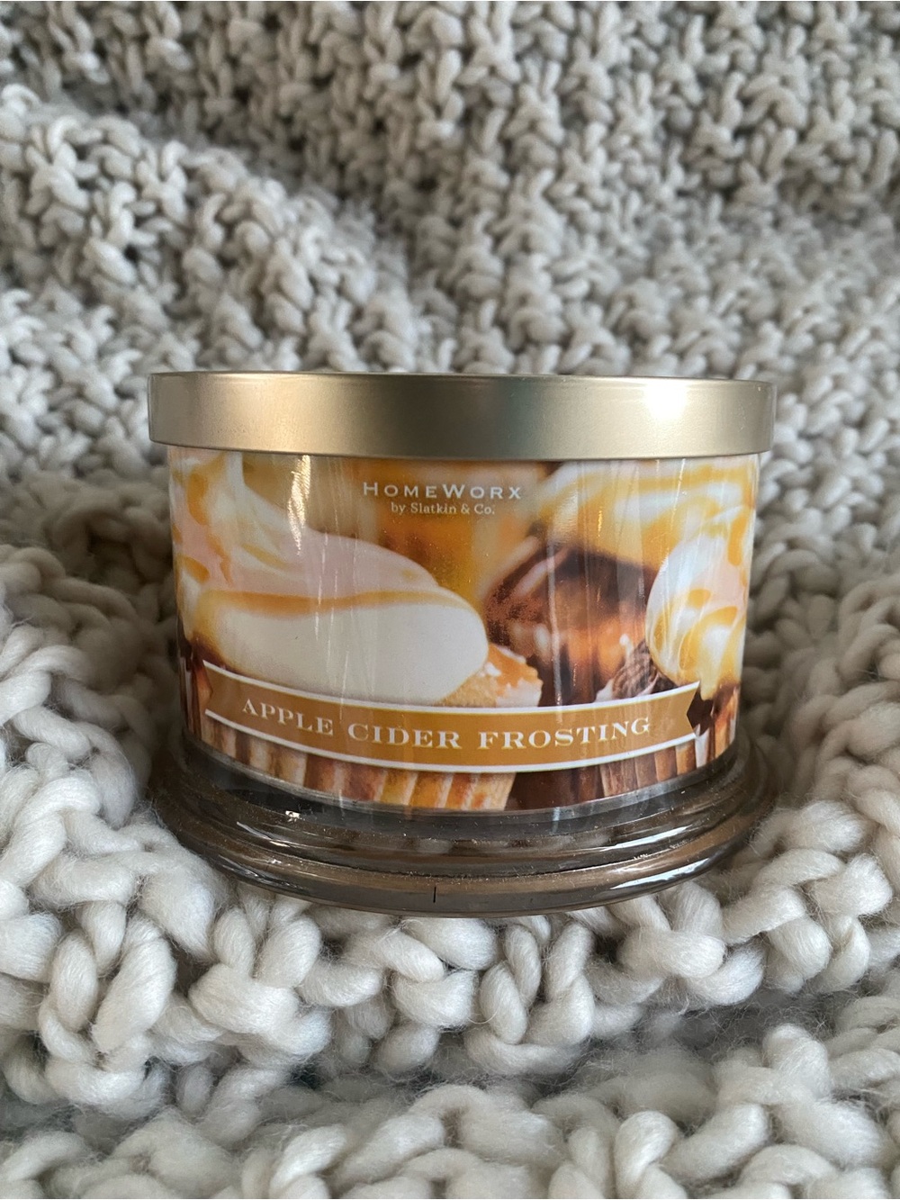 HomeWorx Apple Cider Frosting Scented Candle - Cream/Gold